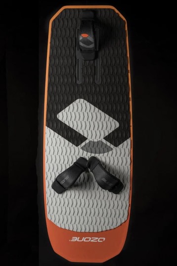 Apex V1 Foilboard from Ozone! ▷ Kitemana.com