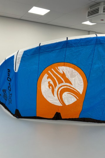 Cabrinha-Moto XL Apex 2025 Kite (DEMO)