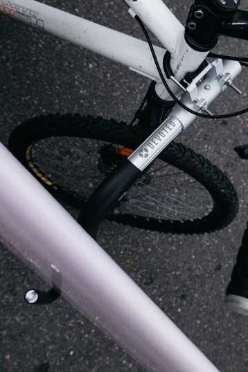 Devoted-Longboard Universal Bikerack