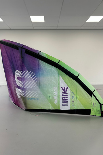 Harlem Kitesurfing-Thrive V1 Kite (DEMO)