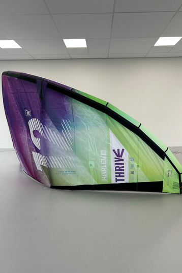 Harlem Kitesurfing-Thrive V1 Kite (DEMO)