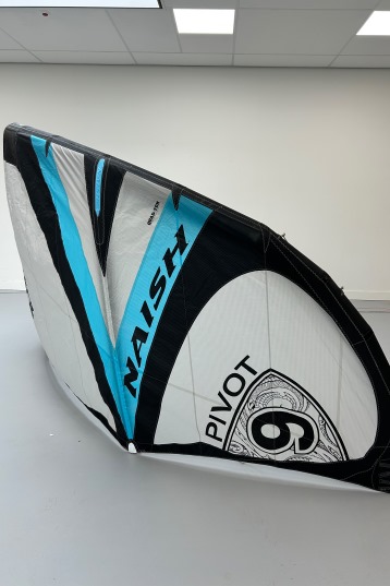 Naish-Pivot 2023 Kite (2nd)