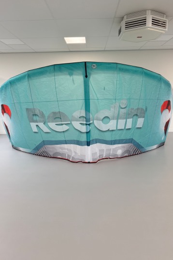 Reedin Kiteboarding-Whisper Model Kite (DEMO)