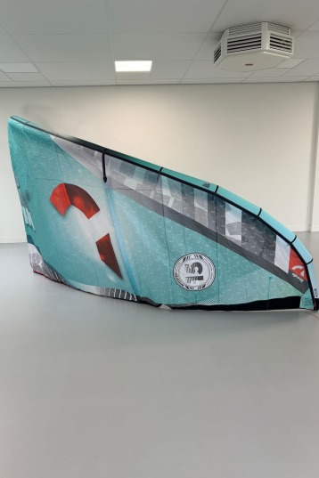 Reedin Kiteboarding-Whisper Model Kite (DEMO)