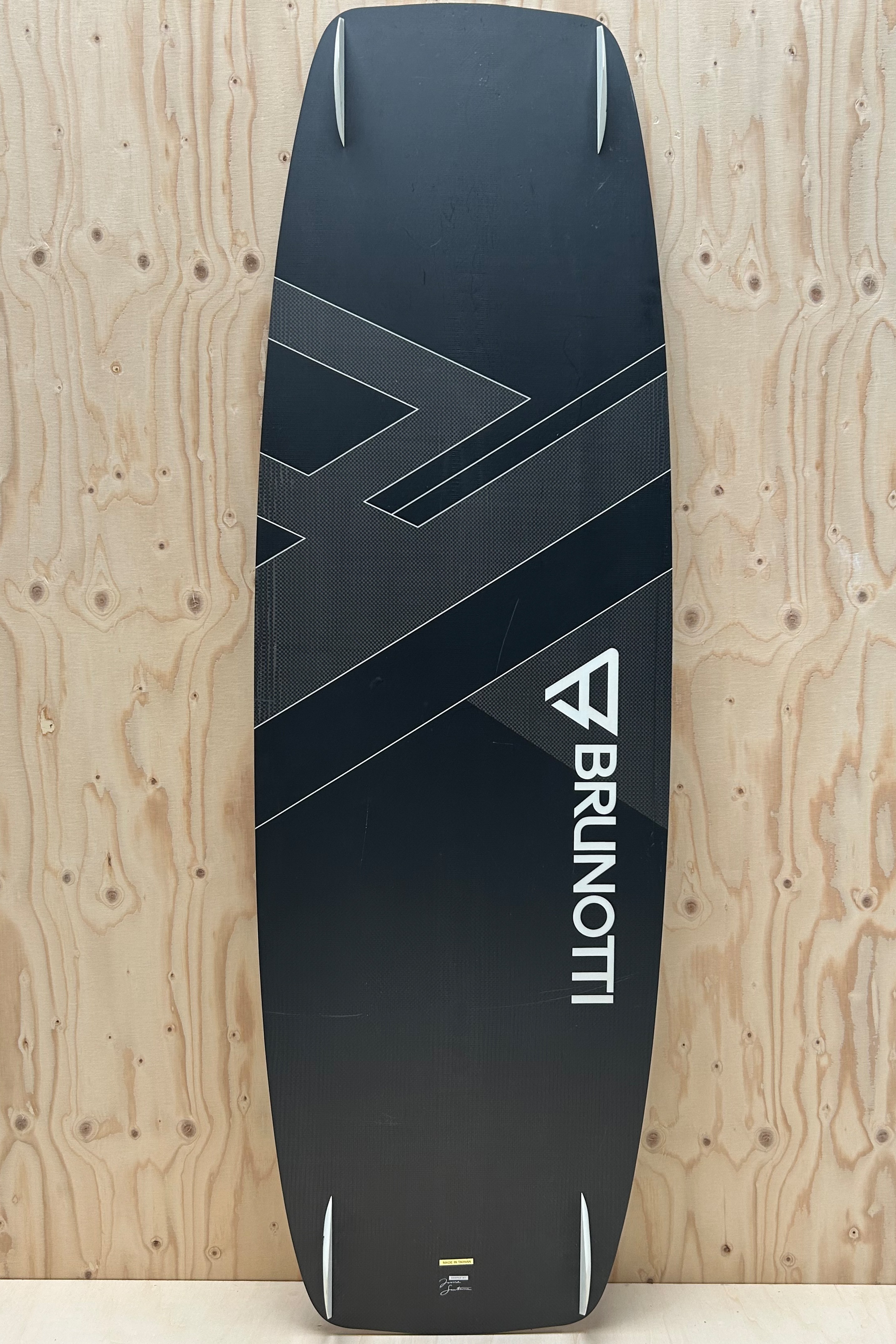 Brunotti-Fusion Carbon Kiteboard (2nd)