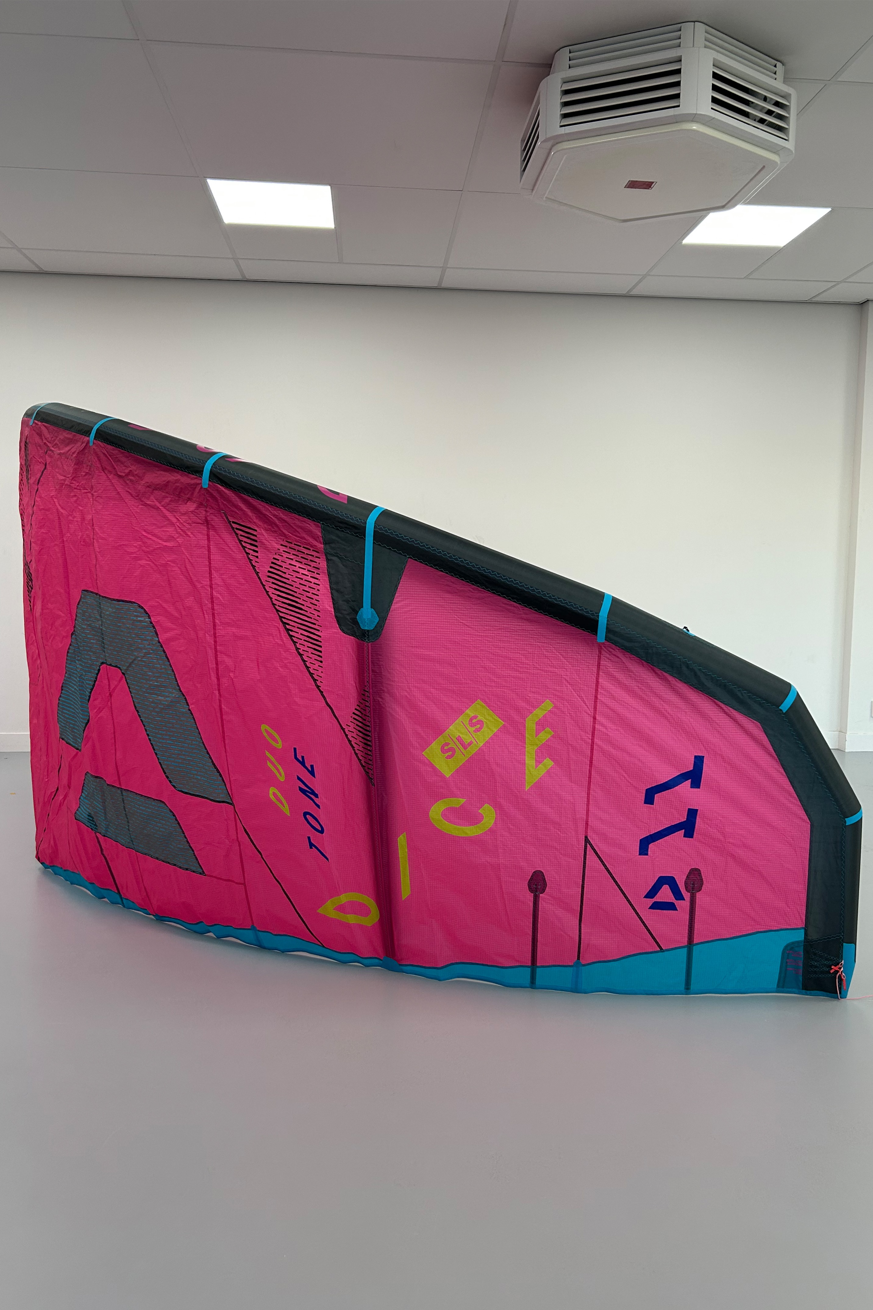 Duotone Kiteboarding-Dice SLS 2025 Kite (DEMO)