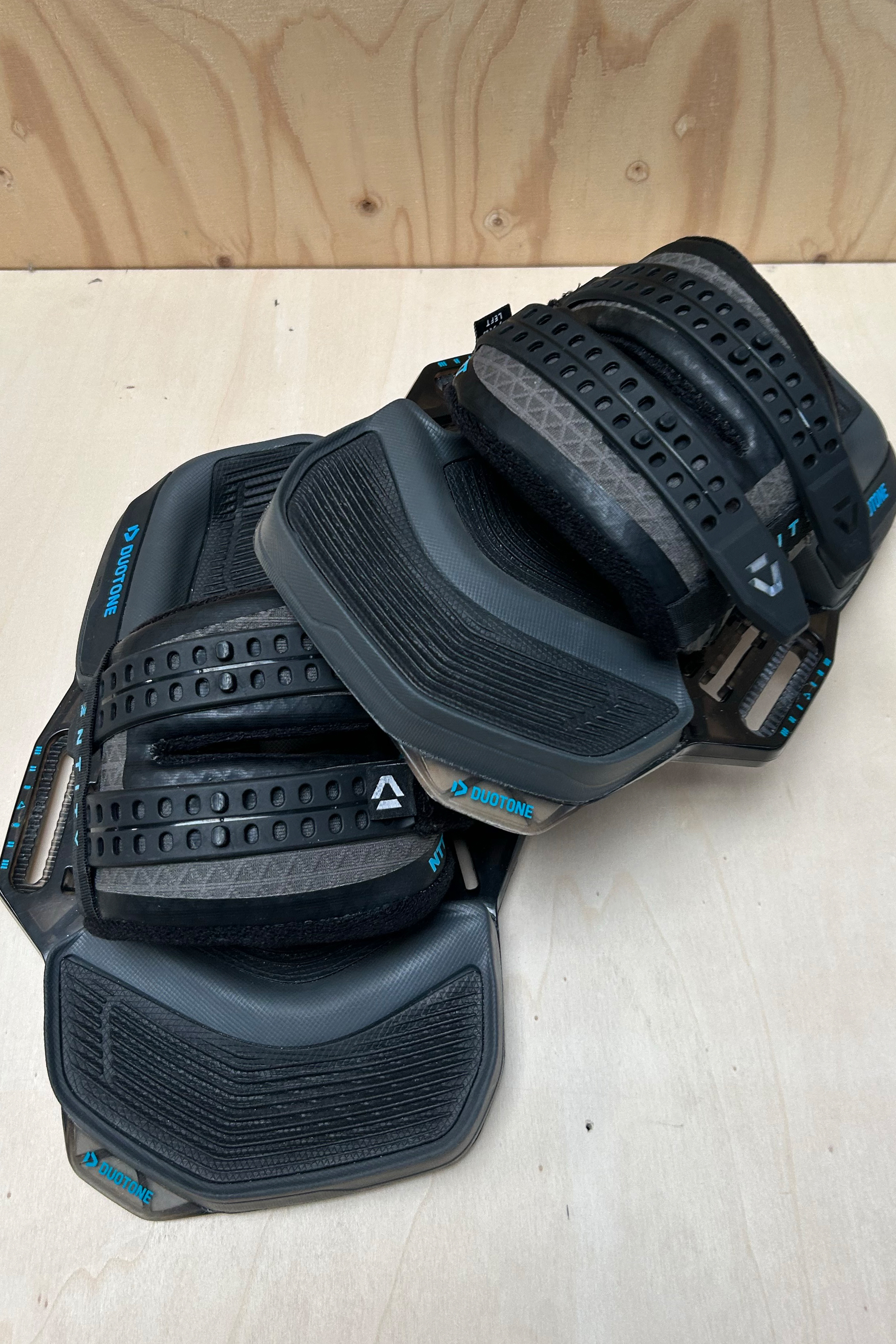 Duotone Kiteboarding-Entity Ergo Bindings (2nd)