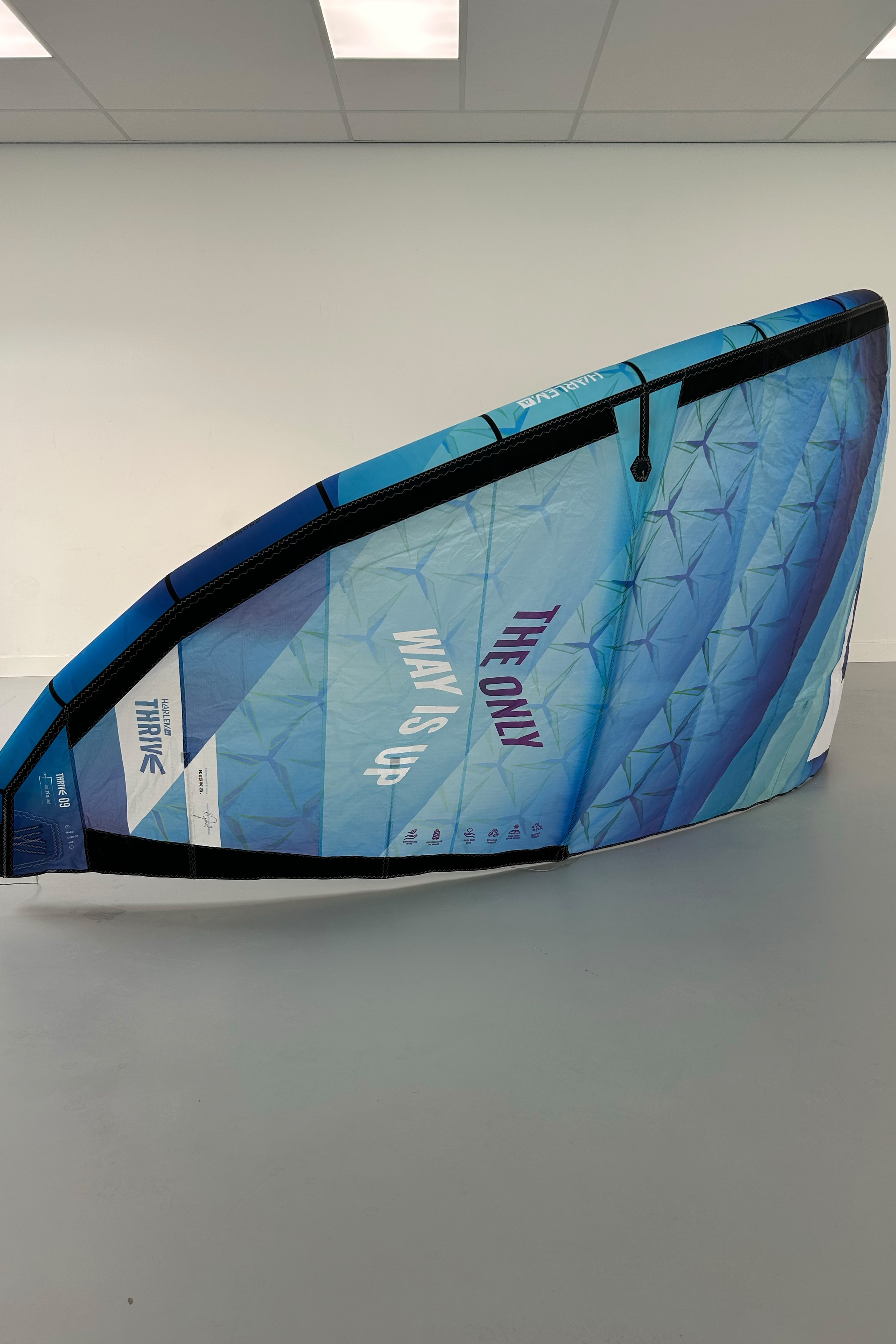 Harlem Kitesurfing-Thrive V1 Kite (2nd)