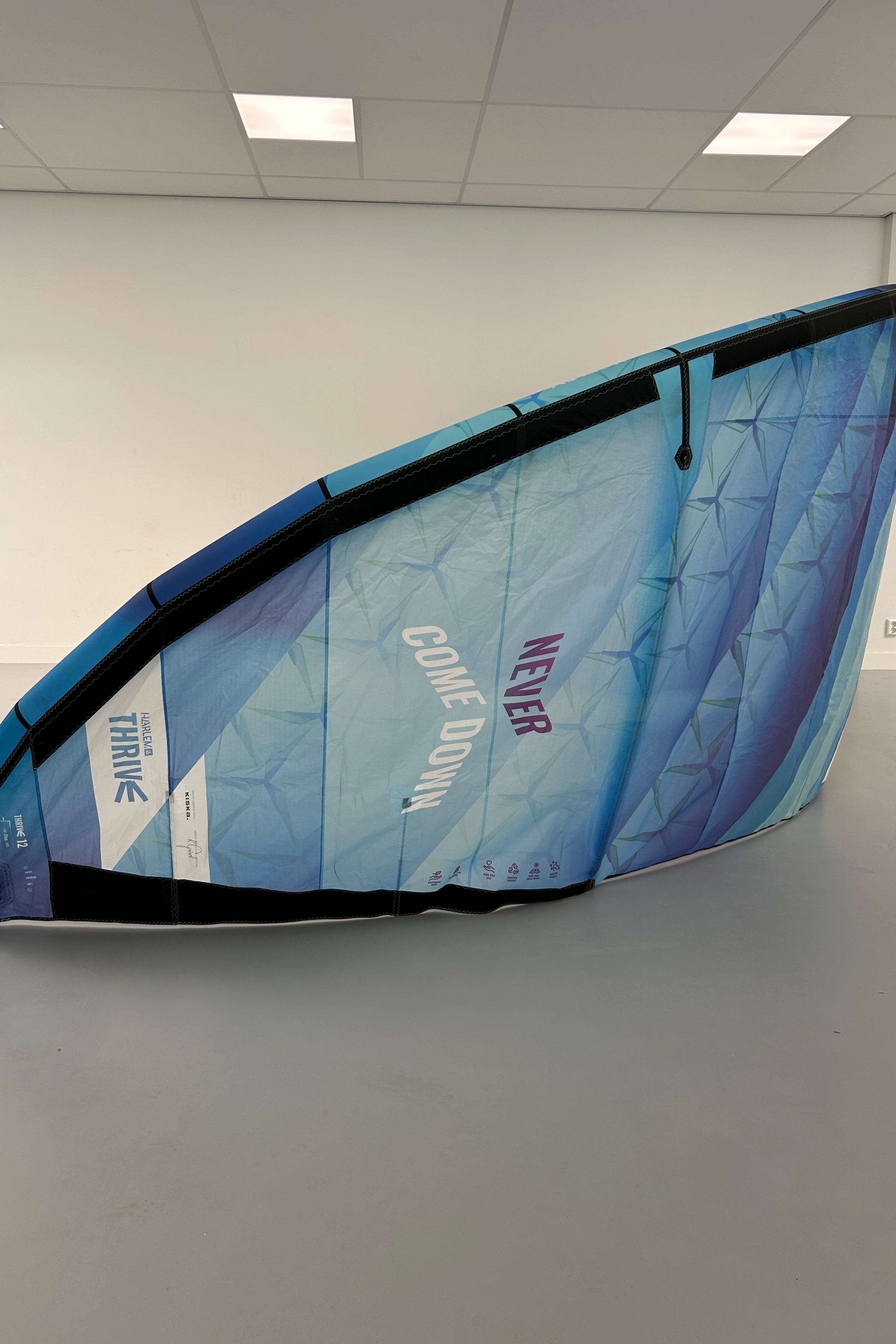 Harlem Kitesurfing-Thrive V1 Kite (2nd)