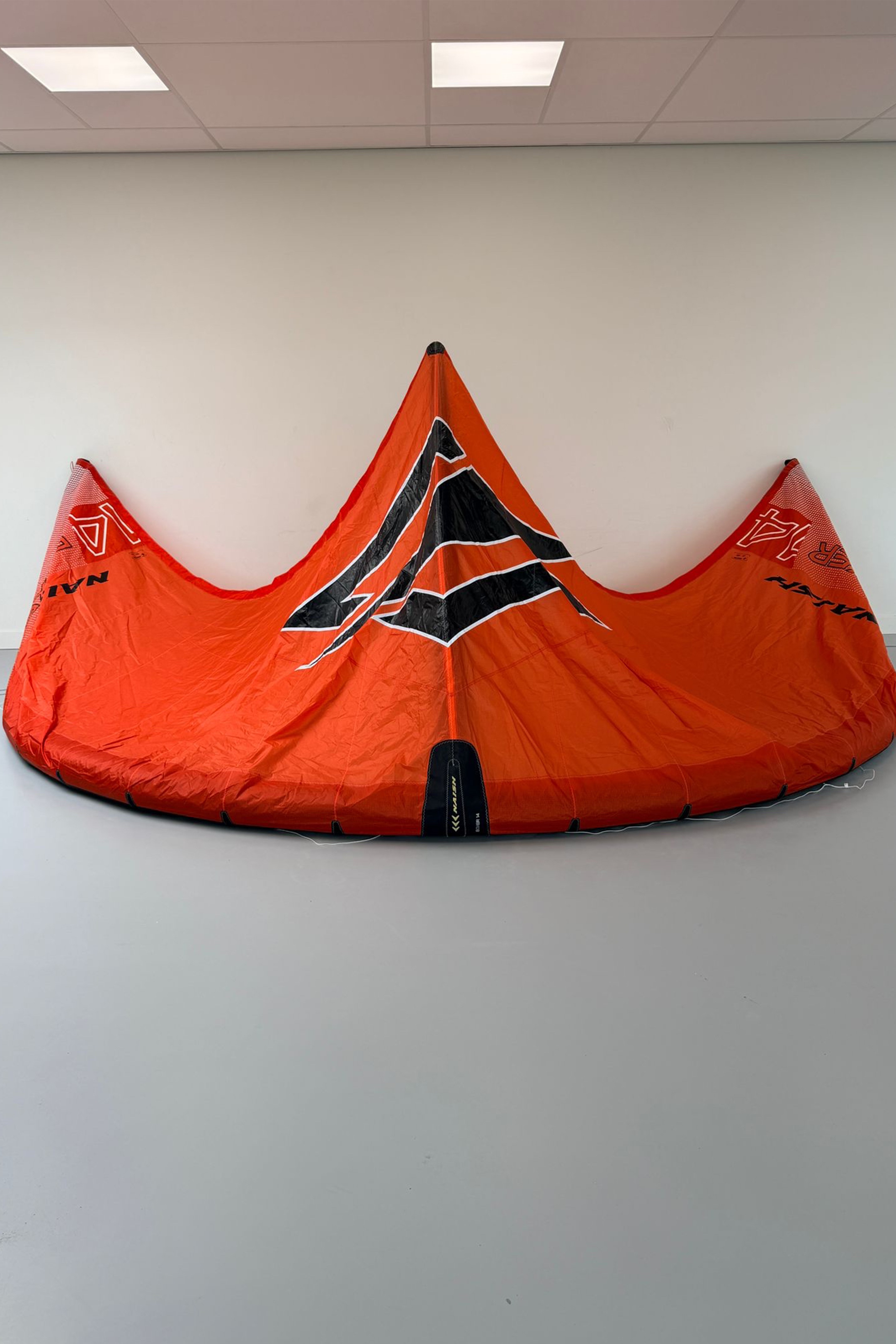 Naish-Boxer 2025 Kite (DEMO)