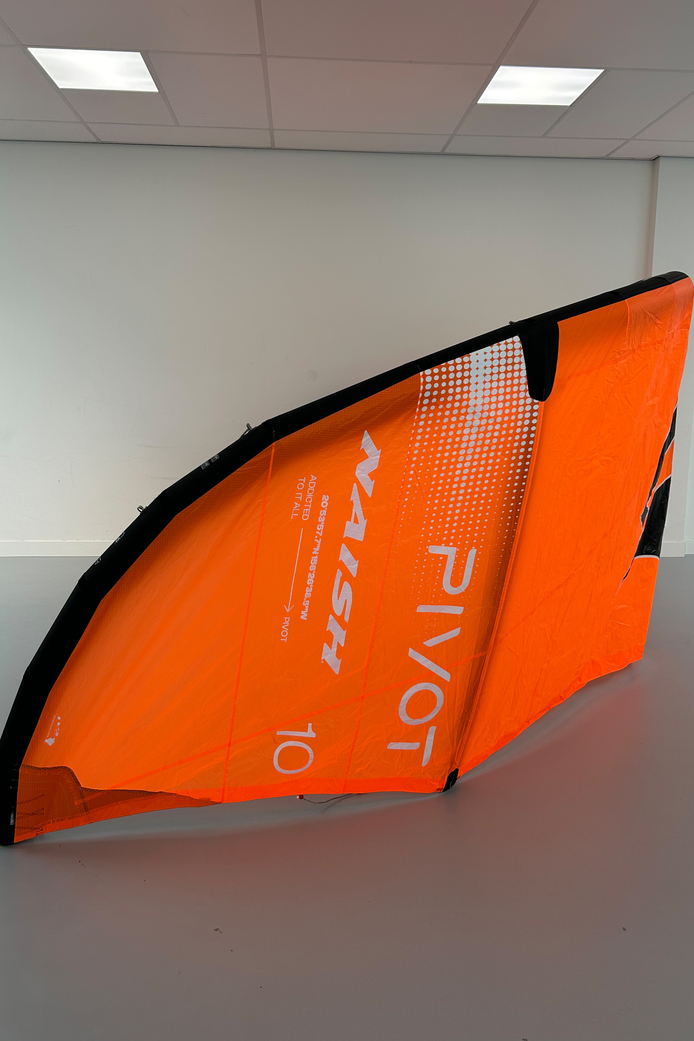 Naish-Pivot 2026 Kite (DEMO)