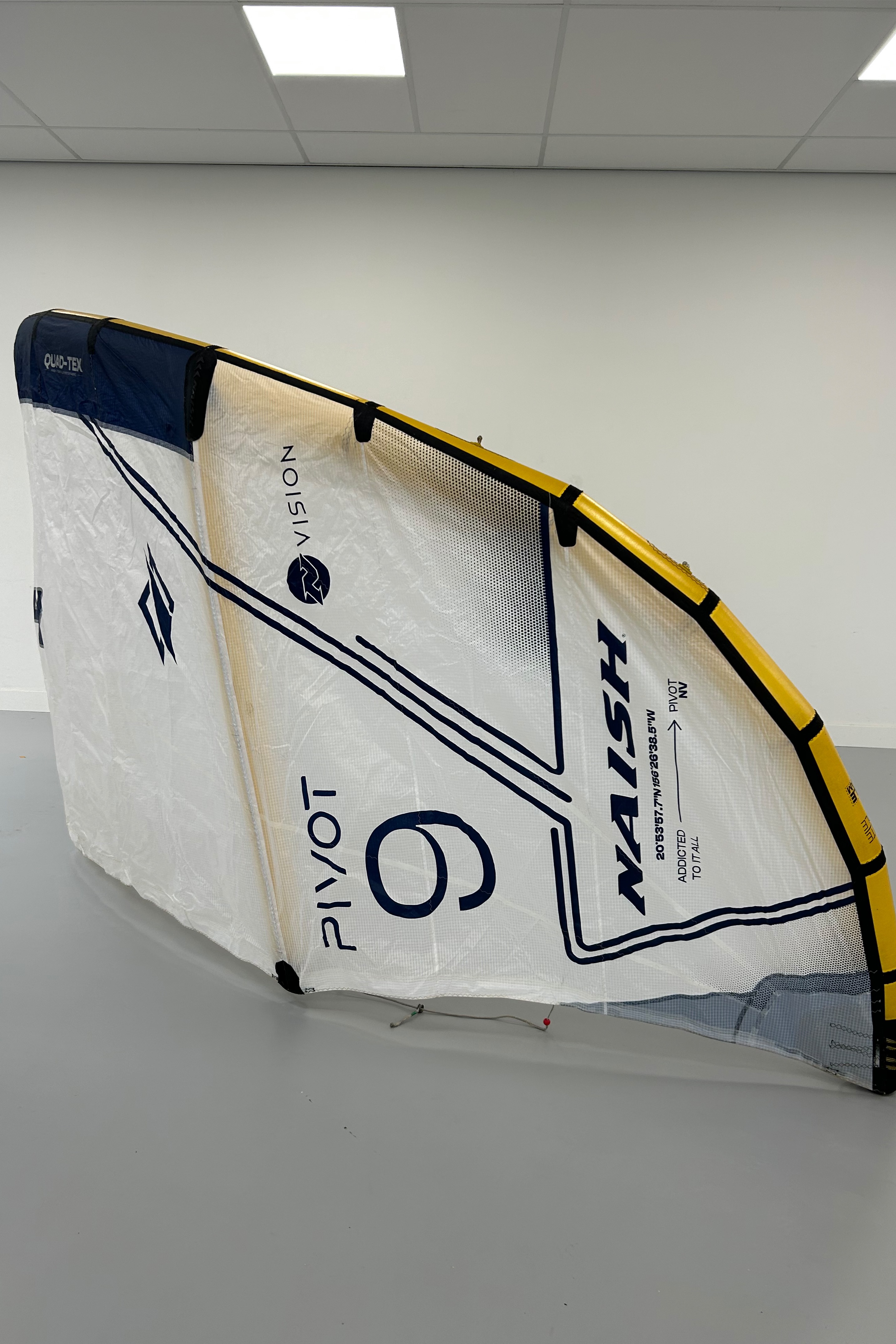 Naish-Pivot NVision 2026 Kite (DEMO)