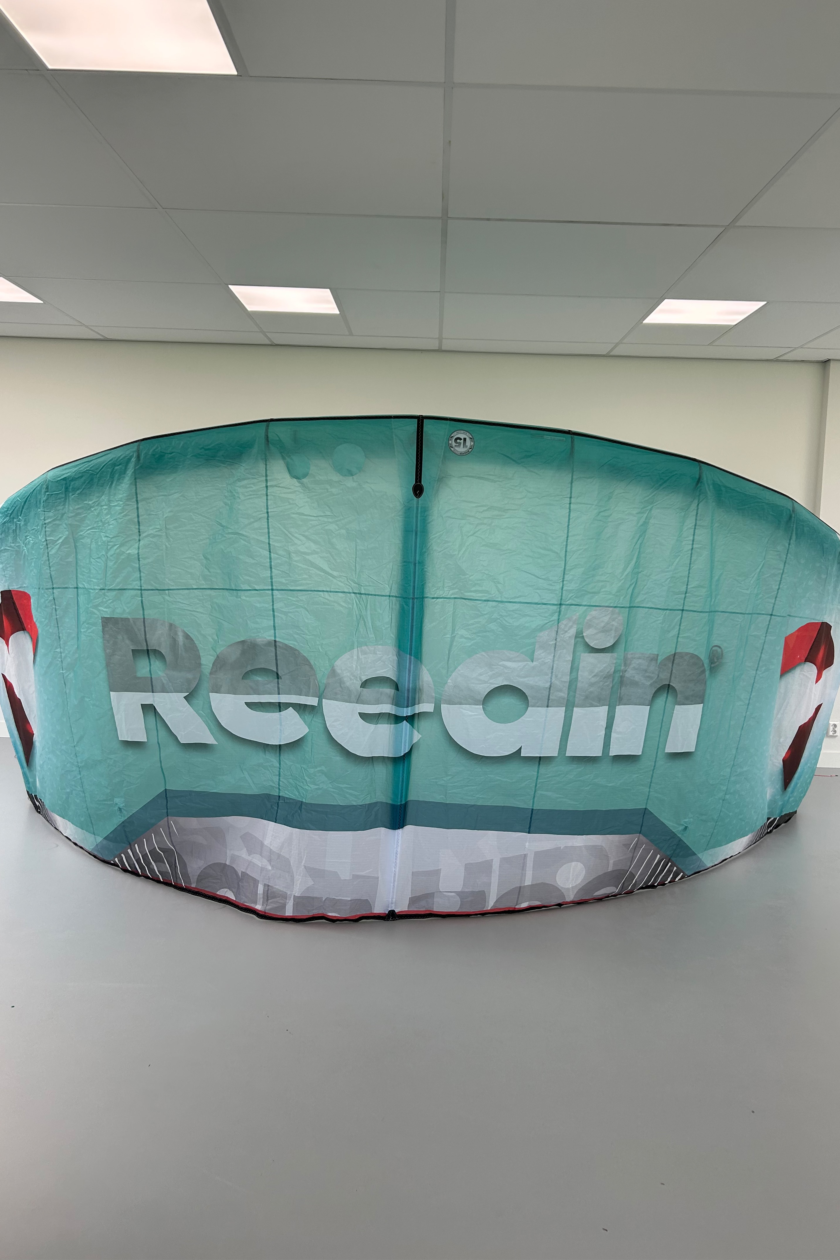 Reedin Kiteboarding-Whisper Model Kite (2nd)